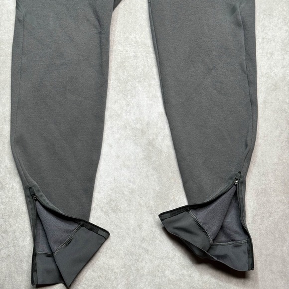 2022 Gymshark Apex Technical Joggers Grey Pant Mens Small Workout Althleisure - Picture 3 of 8